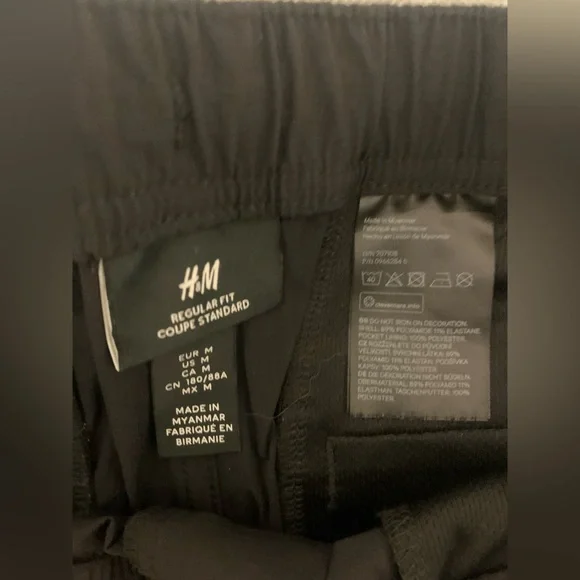 Cargo pants - Picture 2 of 2